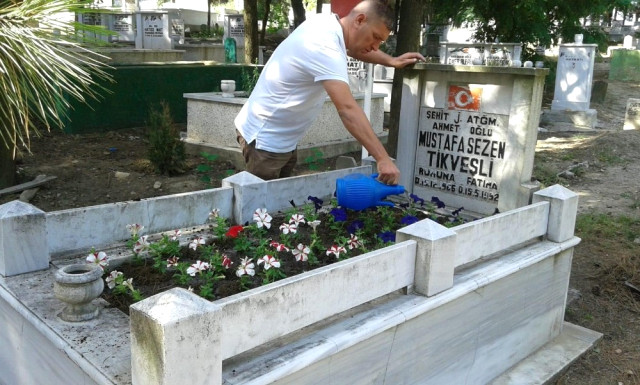 Bayramda Mezarlıklara Ücretsiz Servis