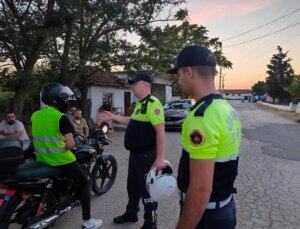 Edirne’de jandarma grupları motosiklet kullanımı eğitimi verdi