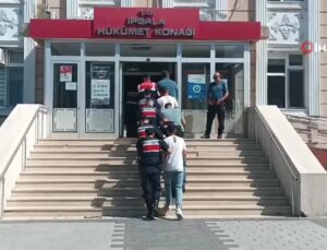 Edirne’de yasadışı yollardan yurt dışına kaçmaya çalışan 8 şahıs yakalandı