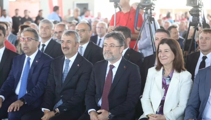 Bakan Yumaklı, 2024 Çeltik Rekoltesi Beklentilerini Açıkladı