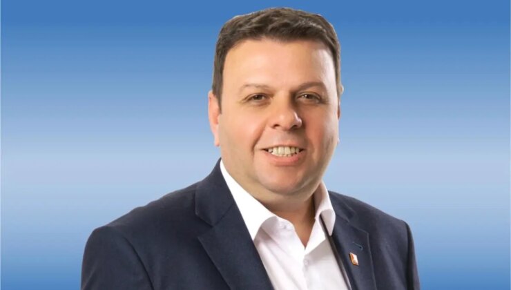 CHP Milletvekili Ediz Ün’ün Cipinde Kaçak Elektronik Sigara Eşyalari Ele Geçirildi