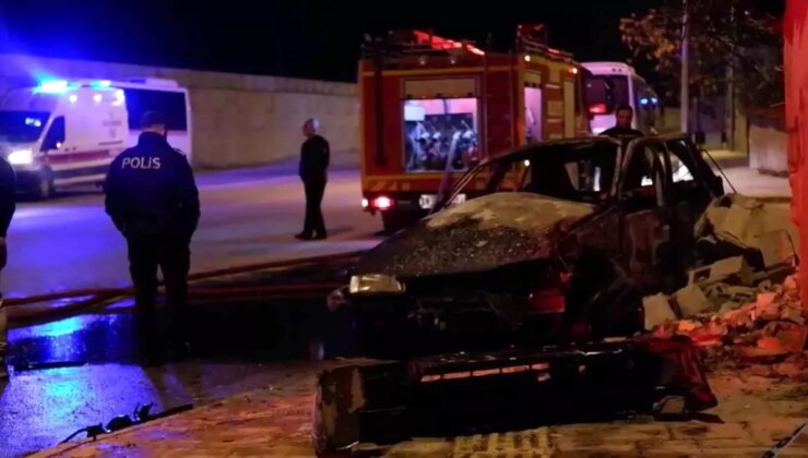 Edirne’de Feci Trafik Kazası: 4 Genç Yanarak Hayatını Kaybetti