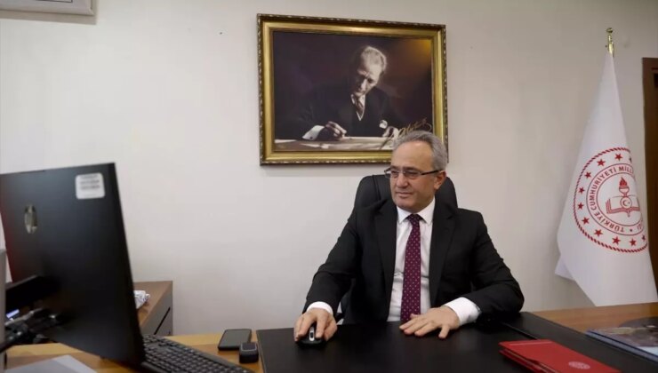 Edirne Ulusal Eğitim Müdürü Alireisoğlu, AA’nın “Yılın Kareleri” oylamasına katıldı