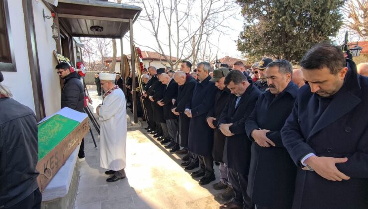 AK Parti’li Aksal’ın babası son seyahatine uğurlandı
