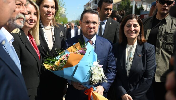 Adalet Bakanı Gürlek, Edirne’de gençlerle buluştu, AK Parti ve MHP vilayet başkanlıklarına ziyarette bulundu