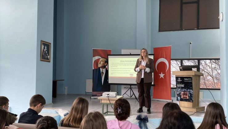 Edirne’de öğrencilere akran zorbalığı anlatıldı