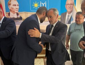 İYİ Parti Uzunköprü İlçe Başkanlığında bayramlaşma programı düzenlendi