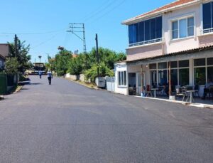 Edirne Vilayet Özel Yönetiminin köy yollarındaki asfaltlama çalışmaları sürüyor