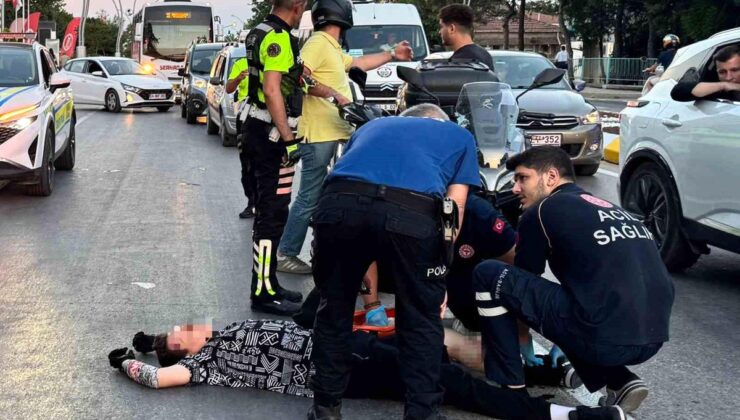 Motosikletlerin çarpıştığı kaza kameraya yansıdı: 1 yaralı