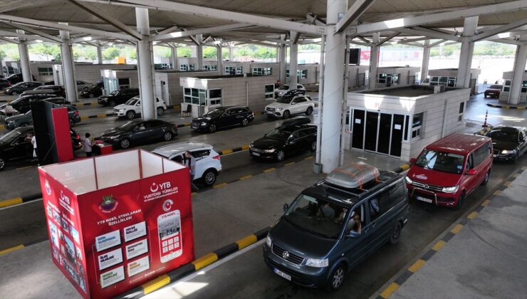 Kapıkule’de gurbetçi hareketliliği devam ediyor