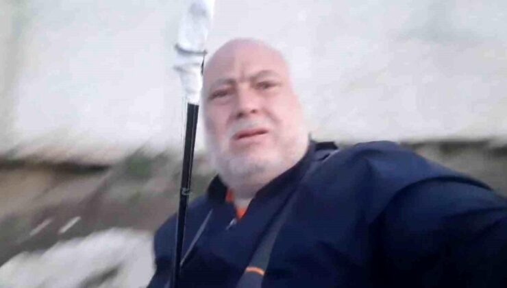Meriç Irmağı’nda yakaladığı 30 kiloluk yayın balığını ırmakta oltası ile gezdirdi